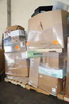 TGT Department Store Customer Return General Merchandise Loads