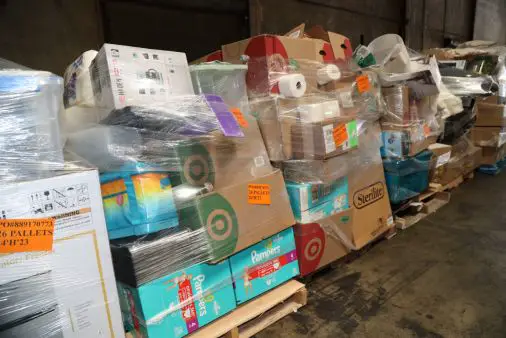TGT Department Store Customer Return General Merchandise Loads
